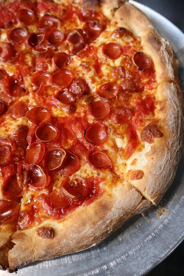 Large Round Pepperoni Hot Honey.